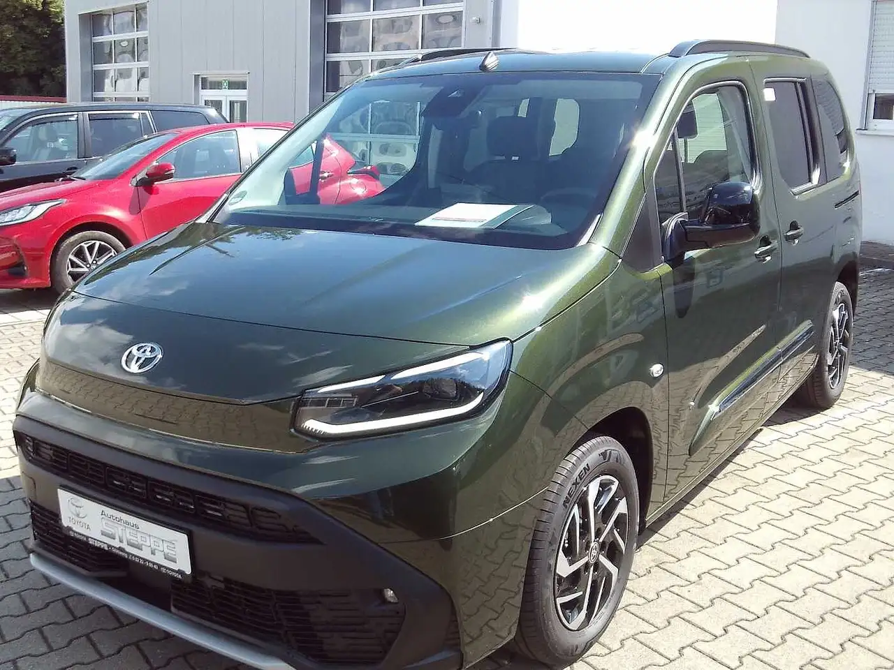 Toyota Proace City Verso 5-Türer/Comfort-Paket 1.2 Turbo L1 Team Deut — Galerie du véhicule 2