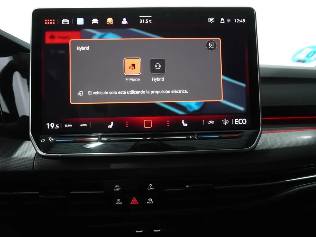 Volkswagen Golf 1.5 TSI eHybrid 50 Aniversario DSG6 150kW — Vehicle gallery 18