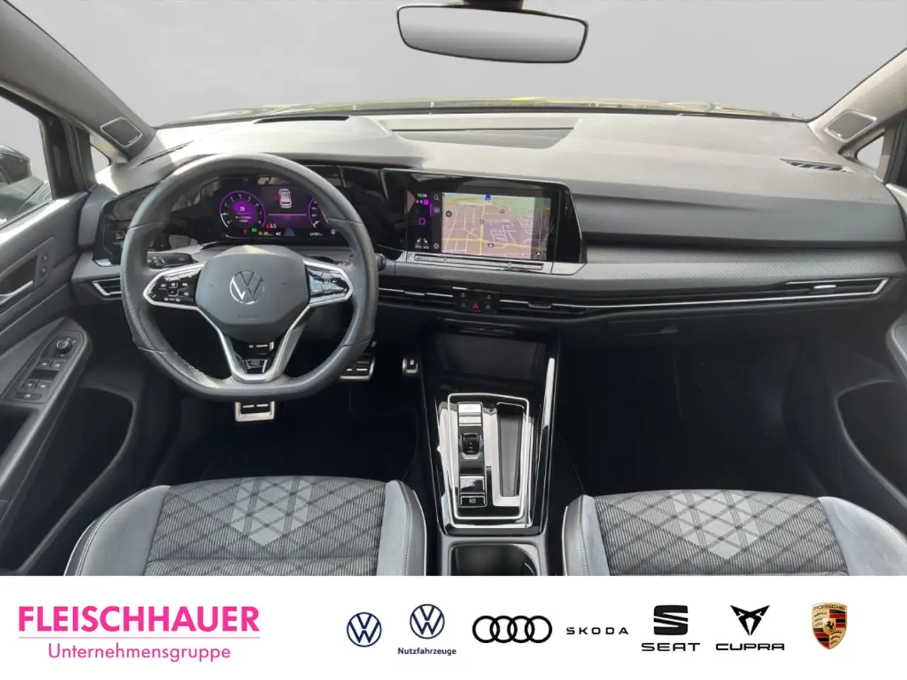 Volkswagen Golf VIII R-Line 1.5 eTSI LED+ACC+HUD+PANO+NAVI+RFK+BUS — Galería del vehículo 13