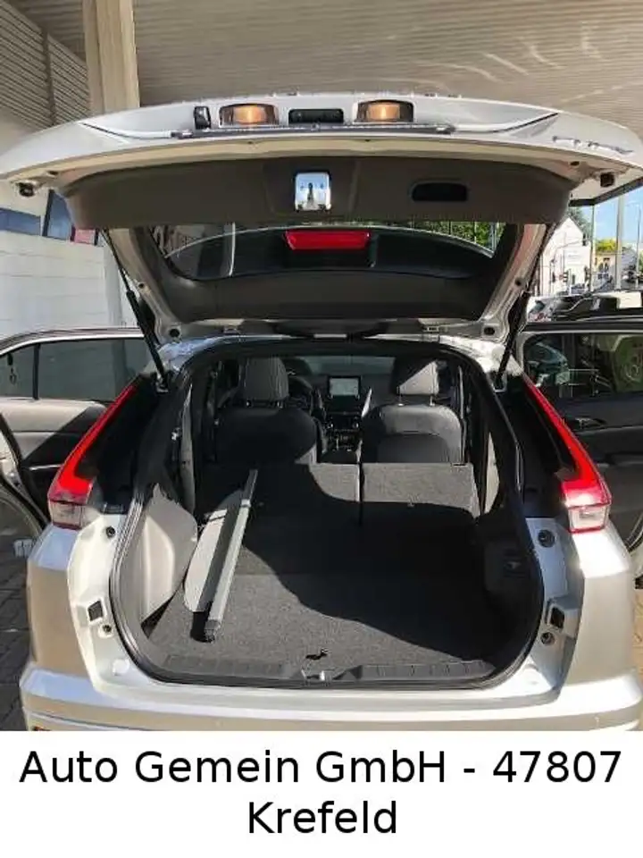 Mitsubishi Eclipse Cross Plug-in Hybrid TOP Panoramadach LS — Vehicle gallery 5