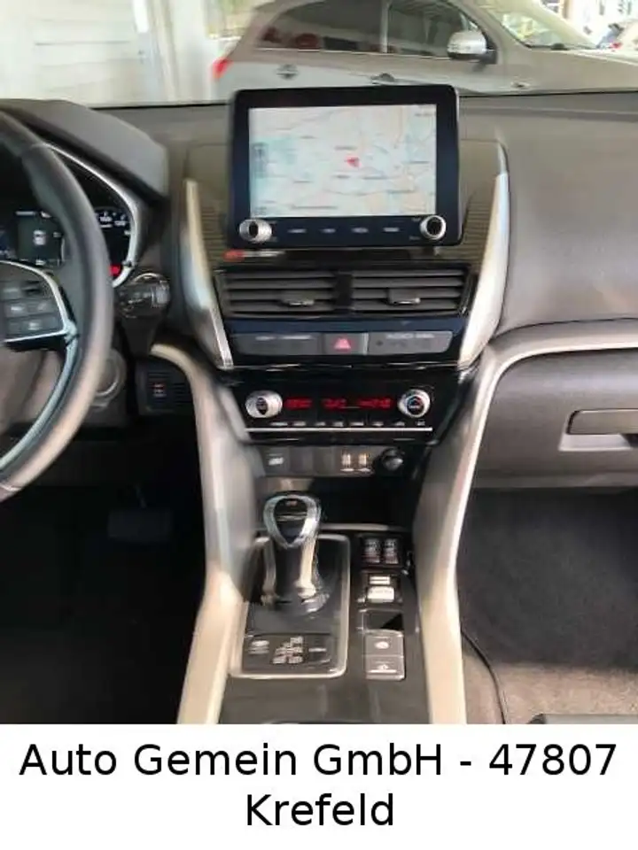 Mitsubishi Eclipse Cross Plug-in Hybrid TOP Panoramadach LS — Vehicle gallery 14