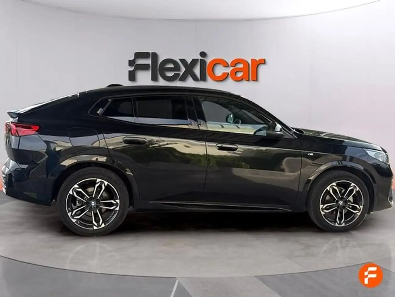BMW X2 sDrive 18dA — Galerie du véhicule 9
