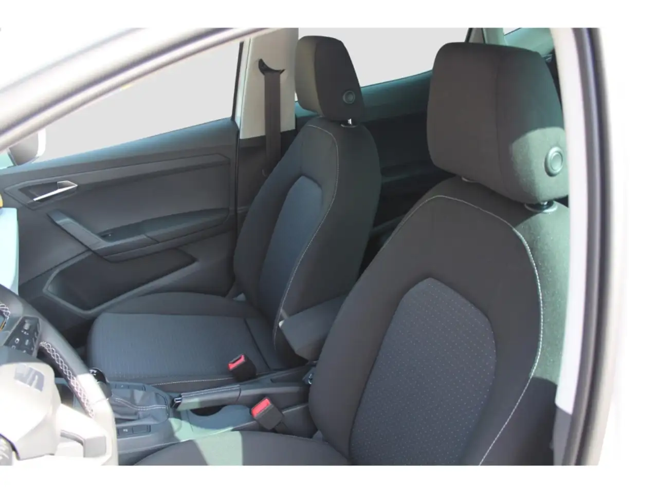 SEAT Ibiza 1.0 EU6d 1,0 TSI Style 5tg. Digitales Cockpit LED — Galería del vehículo 9