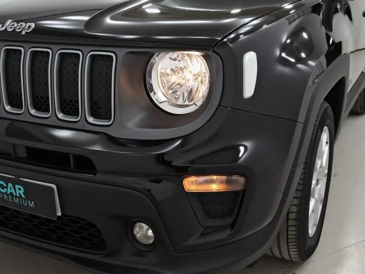 Jeep Renegade Limited 1.6 Mjet Diésel 96 kW (130 CV) — Galería del vehículo 31