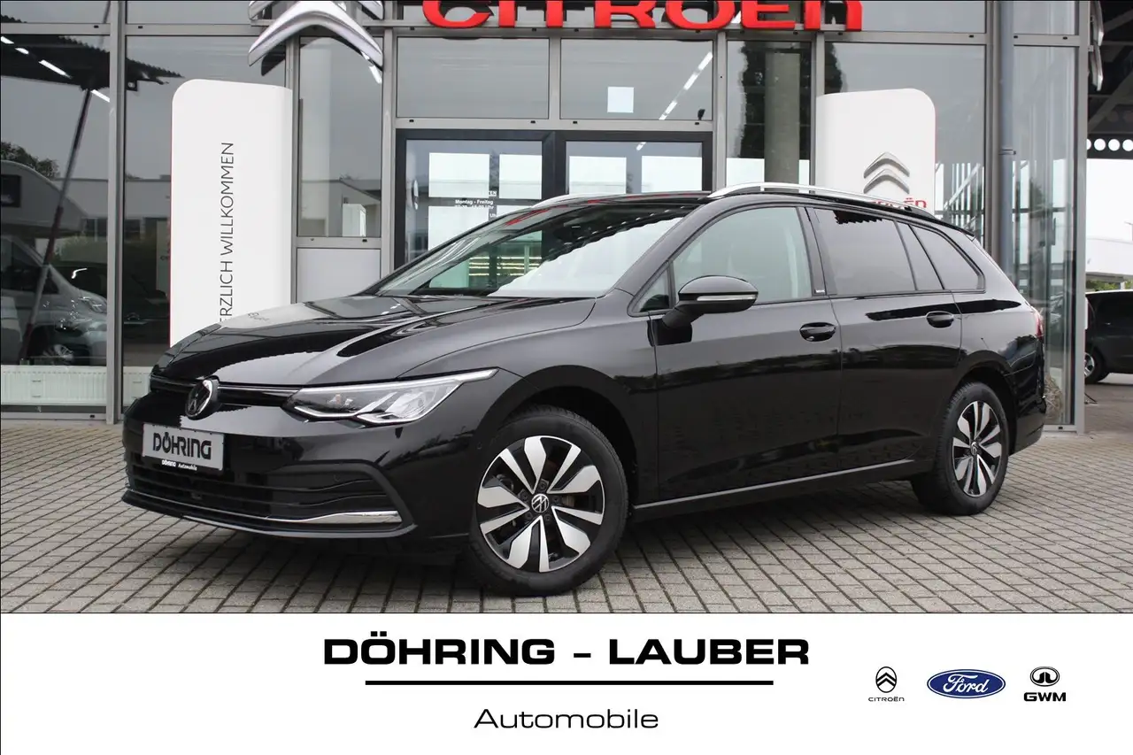 Volkswagen Golf Golf VIII Variant 1.5TSI 130PS Move**LED, NAVI, SHZ — Braunschweig
