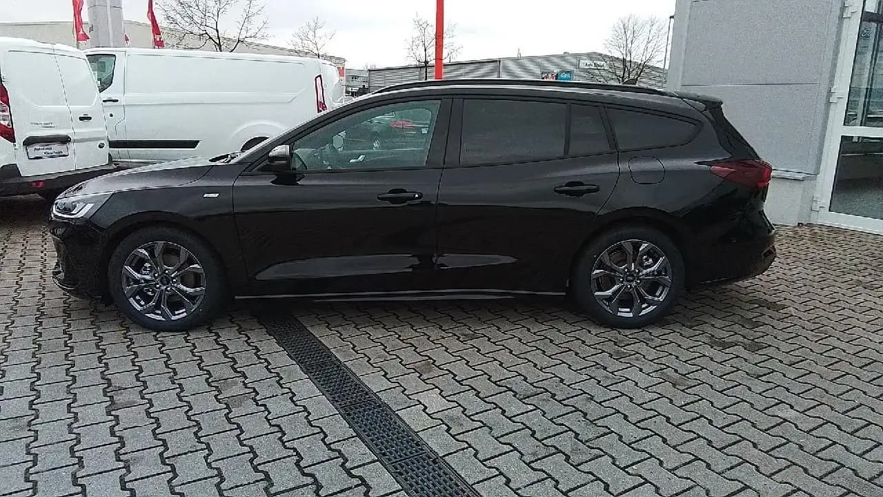 Ford Focus Turnier ST-Line — Galerie du véhicule 2