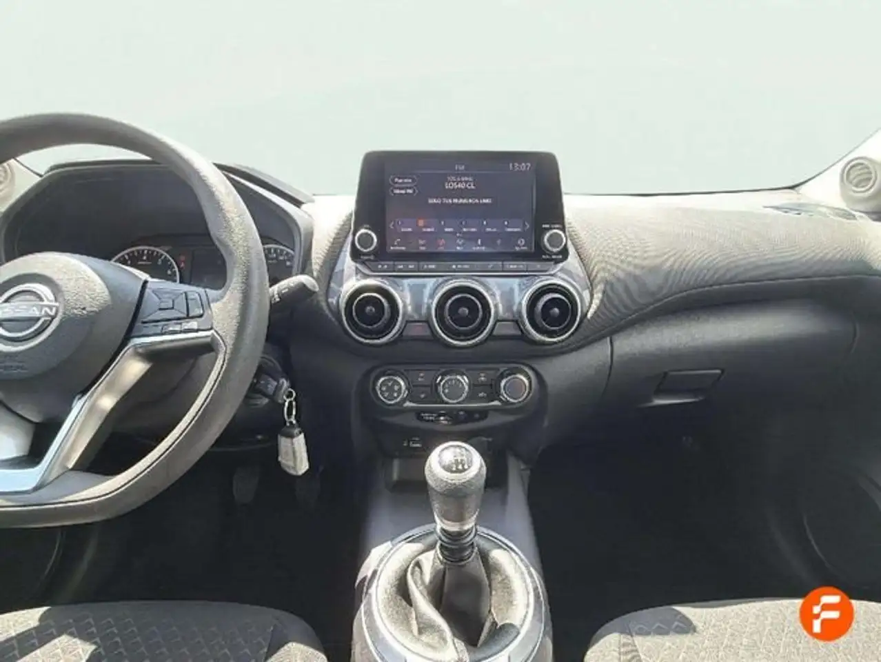 Nissan Juke DIG-T 84 kW (114 CV) 6M/T Acenta — معرض صور السيارة 10