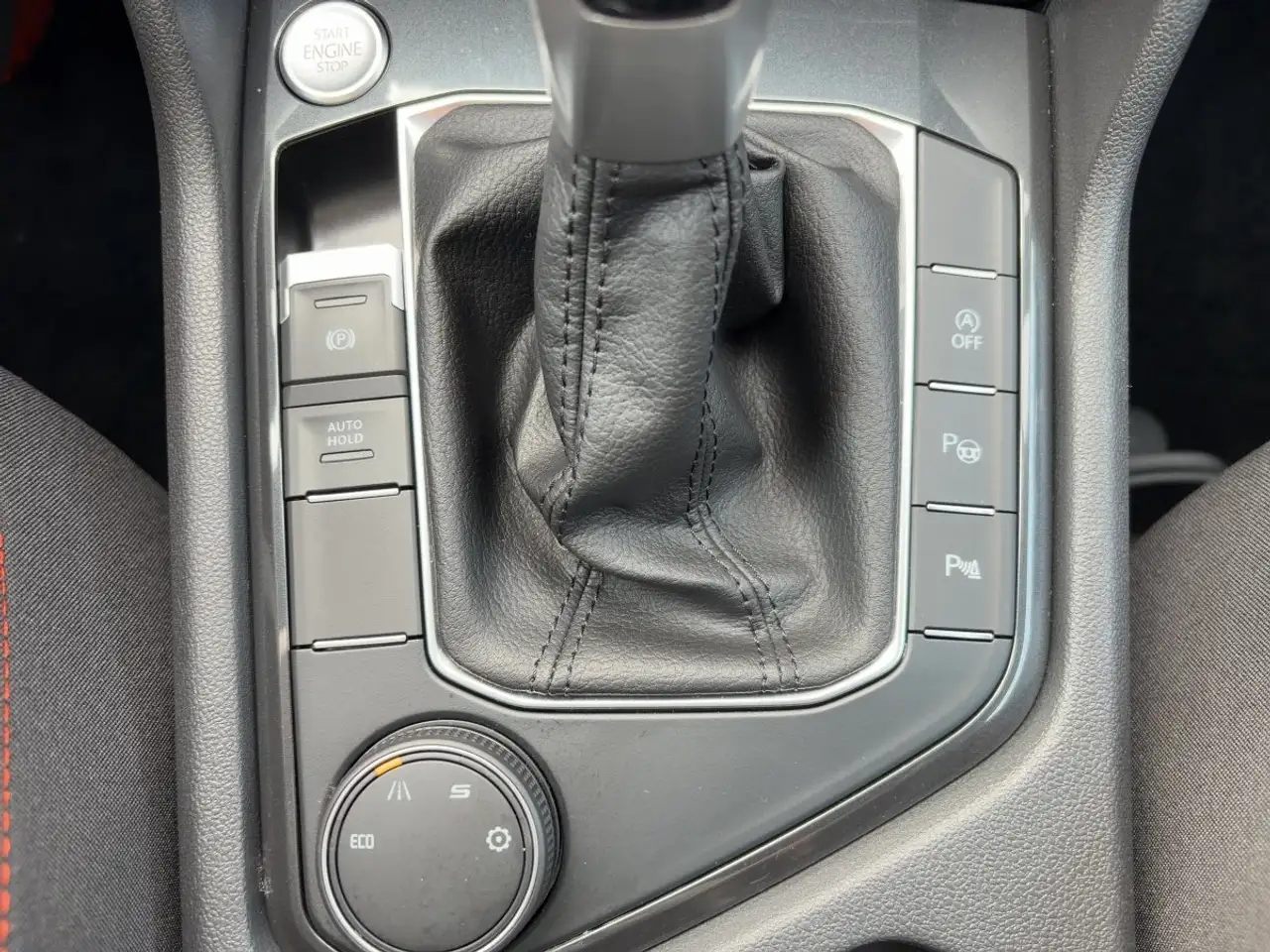 SEAT Tarraco 1.5 TSI DSG FR 7Sitze AHK ACC Navi ParkAss eSitz — Vehicle gallery 21