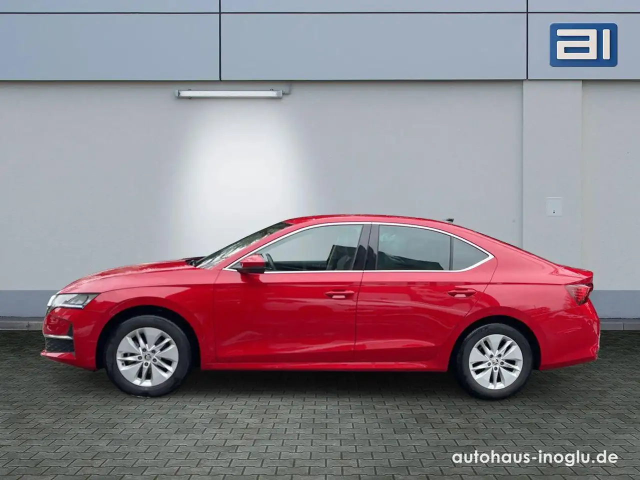 Skoda Octavia 1.5 TSI mHEV Selection DSG Navi+SHZ+R-Kam+ — Vehicle gallery 2