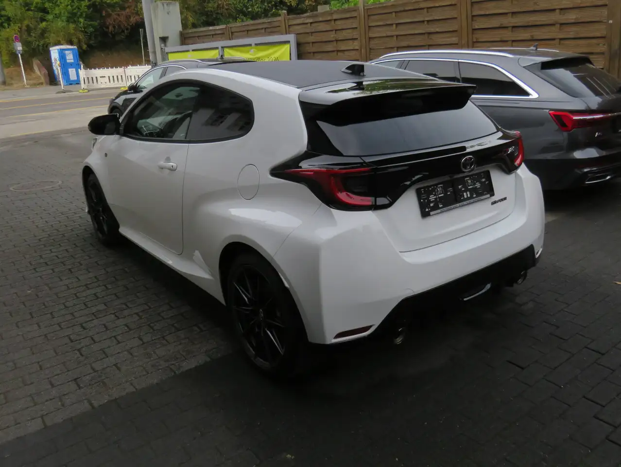 Toyota Yaris GR // ACC, Shz, R-Kam — معرض صور السيارة 7