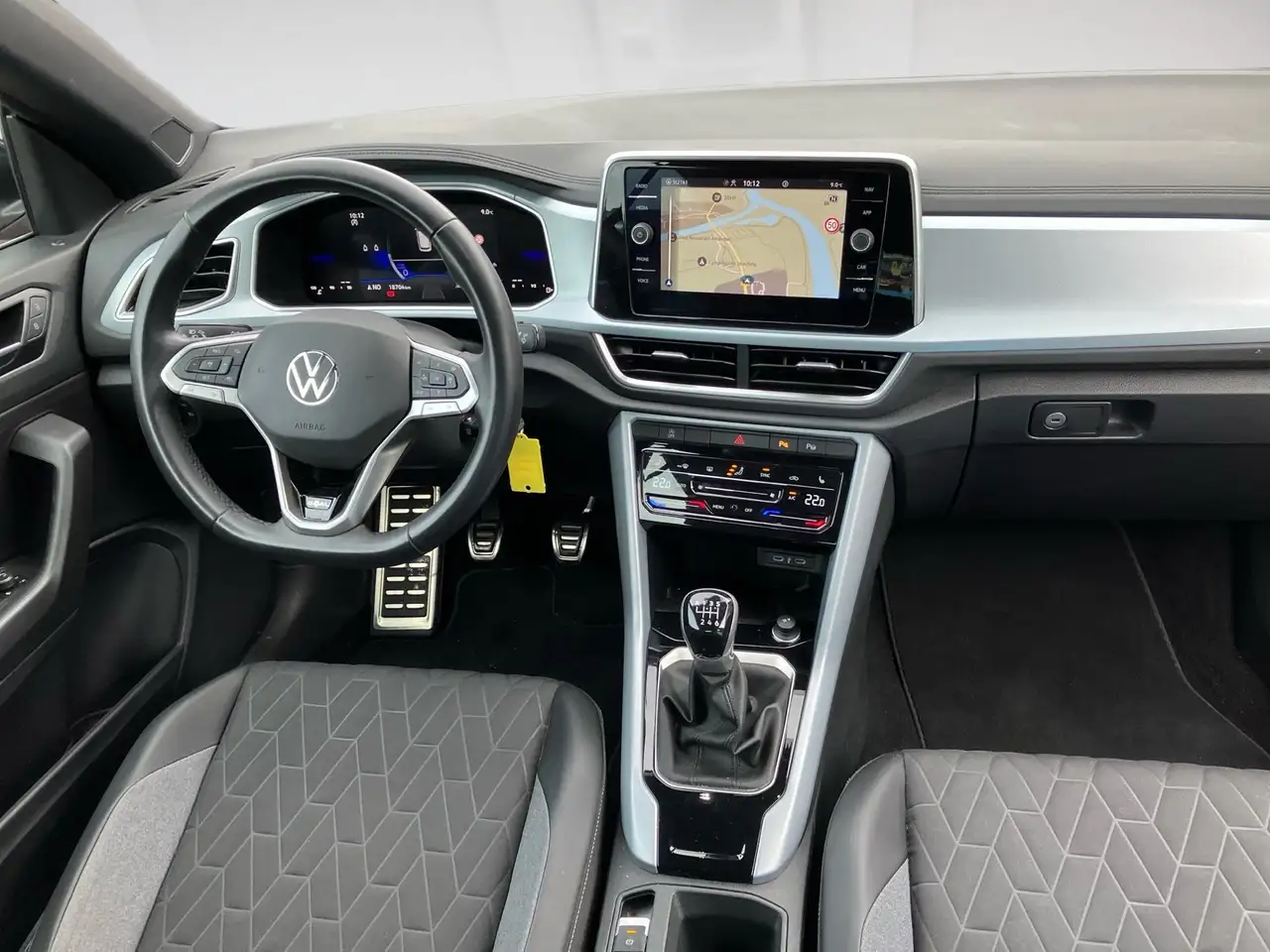 Volkswagen T-Roc Cabriolet GOAL 1.0TSI 116PS ACC.5J-G.KAMERA.NAVI+V — معرض صور السيارة 10