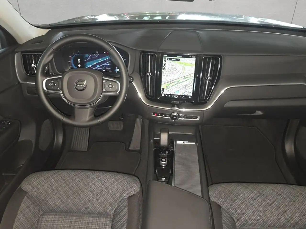 Volvo XC60 XC60 B5 B AWD Core — معرض صور السيارة 10
