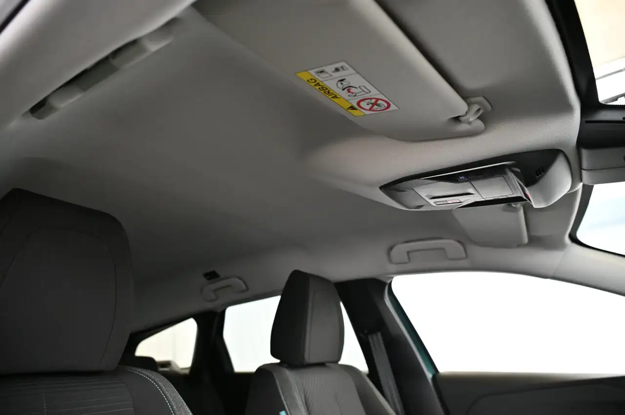 Peugeot 308 SW 1.2 130 e-THP EAT8 Style LED/NAVI/DAB/16S — معرض صور السيارة 30