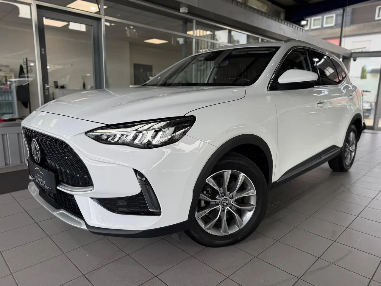 MG HS Comfort Automatik LED KAM ACC VIRTUAL NAVI — Galería del vehículo 2
