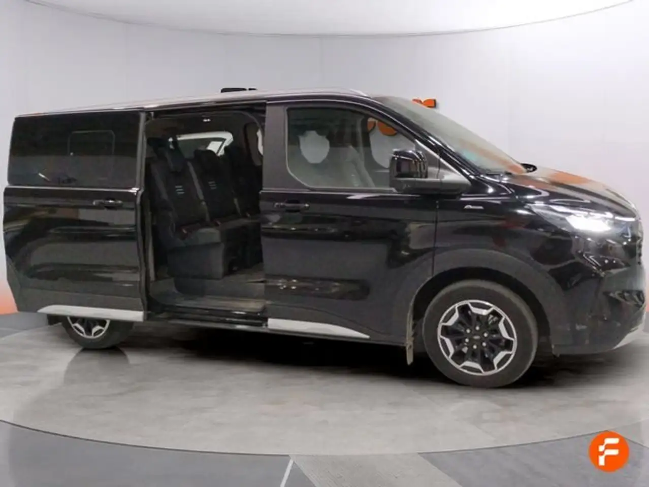 Ford Tourneo Custom 2.0 EcoBlue Active 150 — Galería del vehículo 25