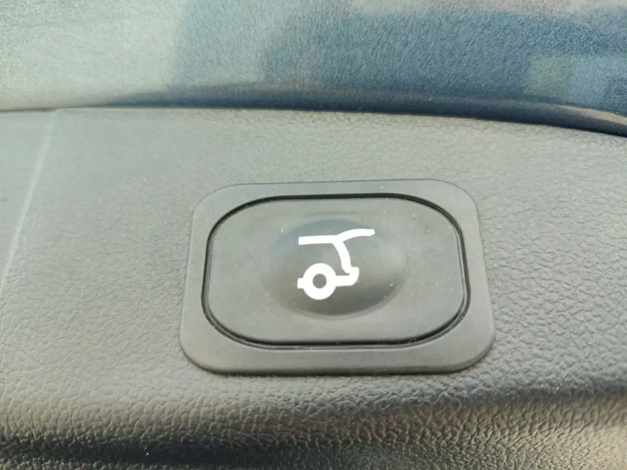 Ford Focus ST-Line X NAVI Autom ACC HUD RFK AHK SHZ FSH LRH — Galería del vehículo 18