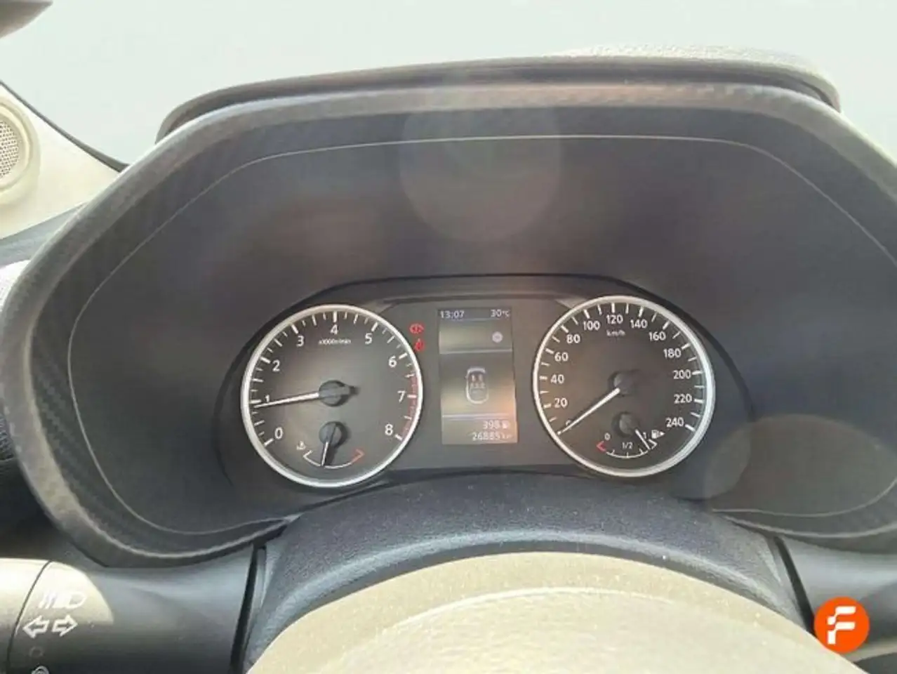 Nissan Juke DIG-T 84 kW (114 CV) 6M/T Acenta — Vehicle gallery 12