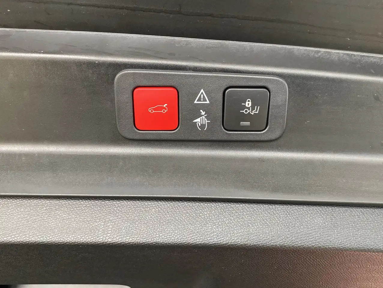 Peugeot 5008 GT Facelift*Navi*ACC*Kamera*7Sitze* — معرض صور السيارة 12