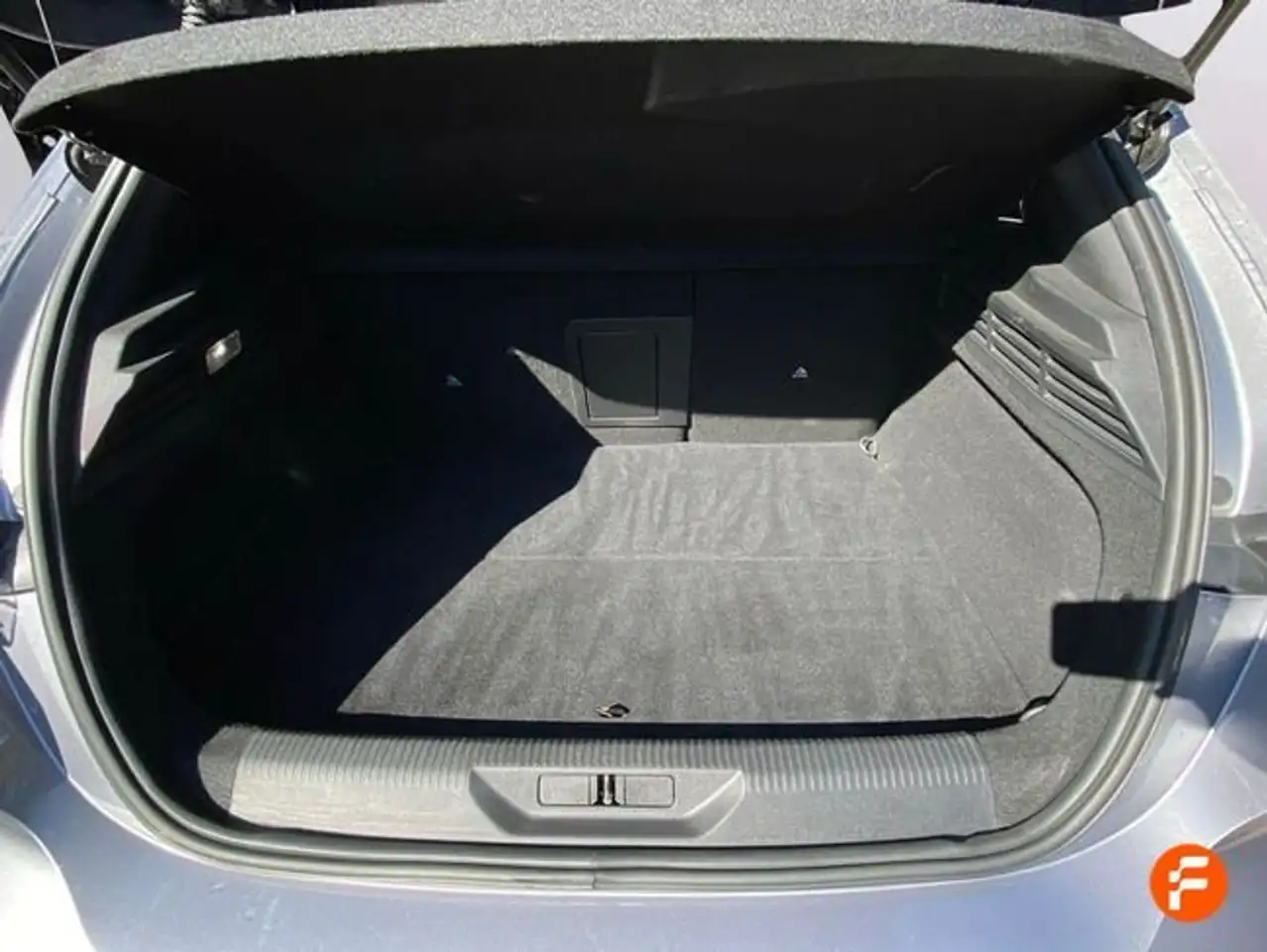 Peugeot 308 1.6 Hybrid GT EAT8 180 — معرض صور السيارة 28