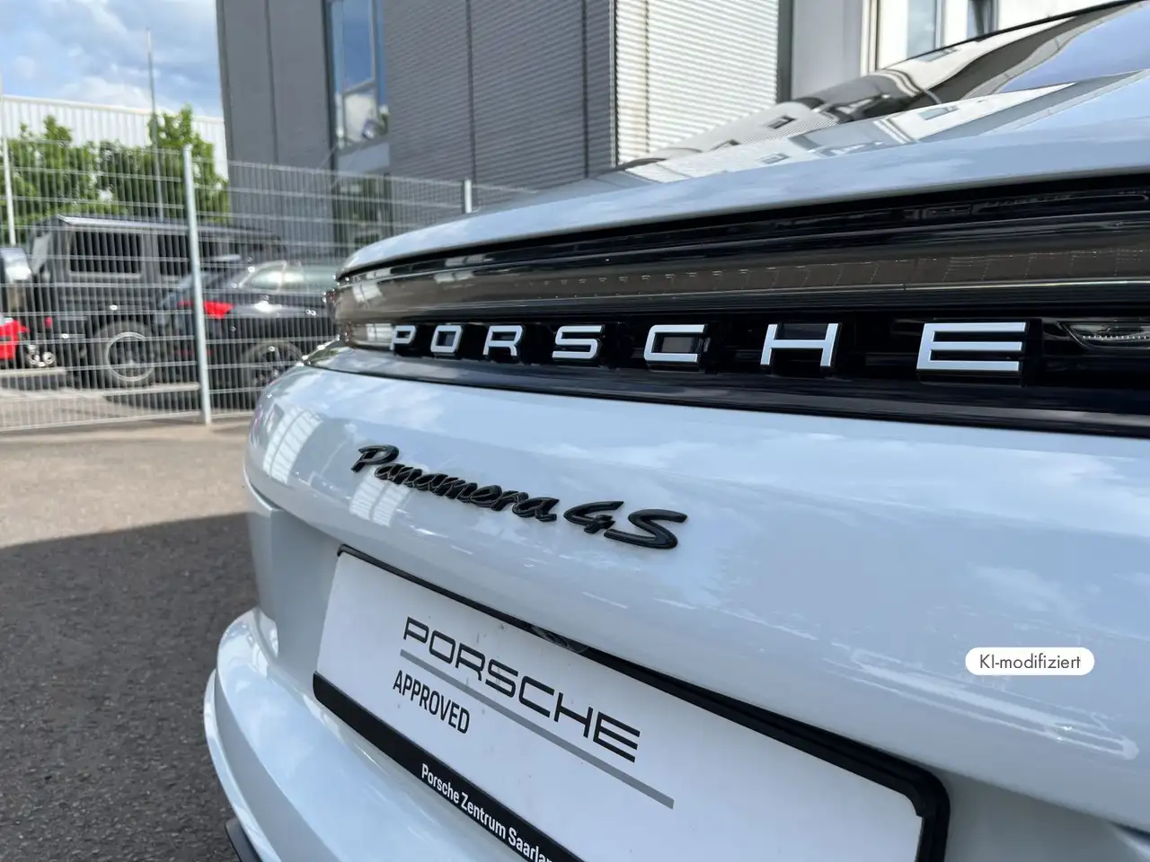 Porsche Panamera 4S E-Hybrid Pano.,Hinterachsl.,Sportabg — معرض صور السيارة 20