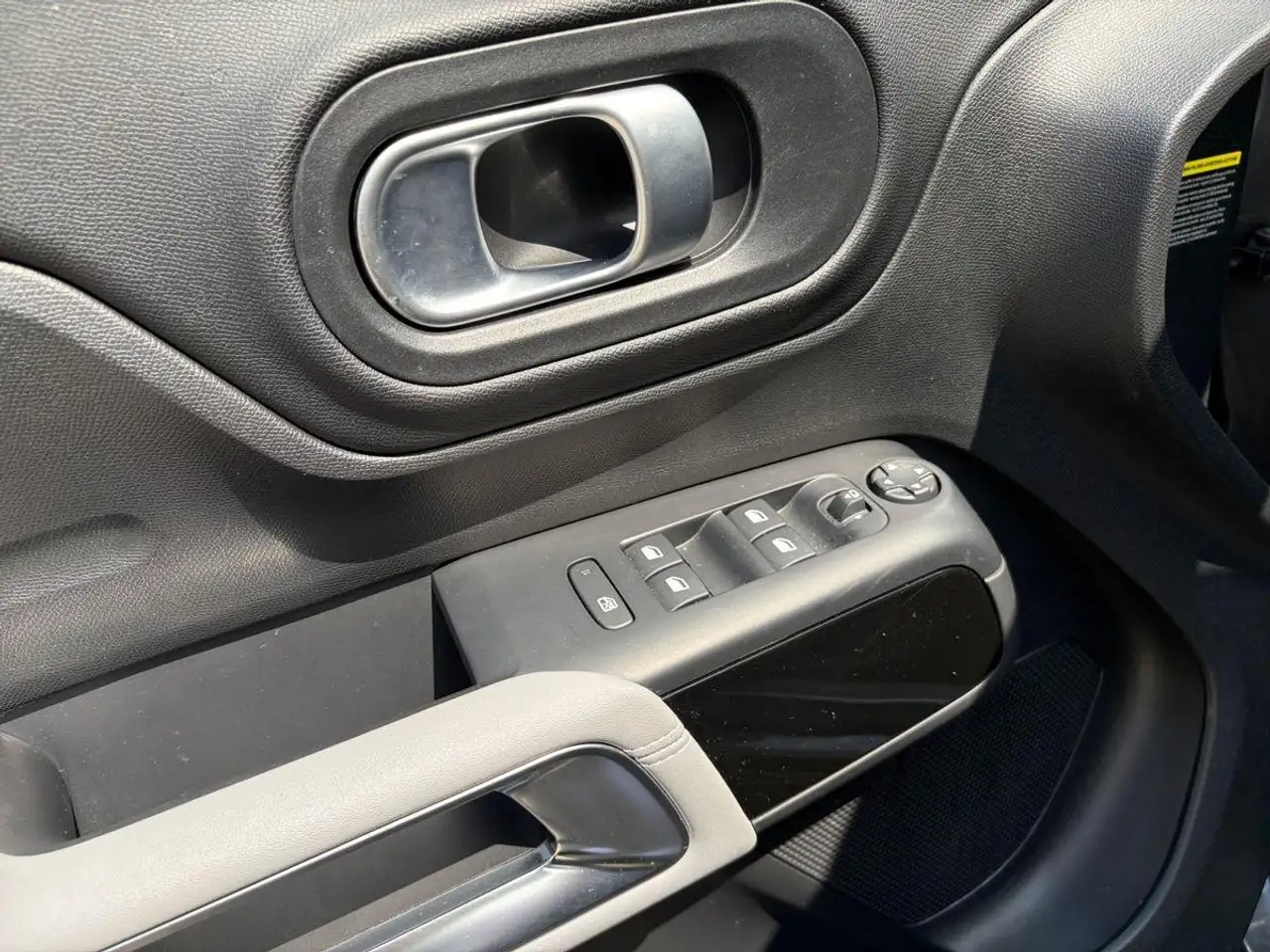 Citroen C5 Aircross ë-Series Hybrid *PANORAMADACH*ALCANTARA* — معرض صور السيارة 17