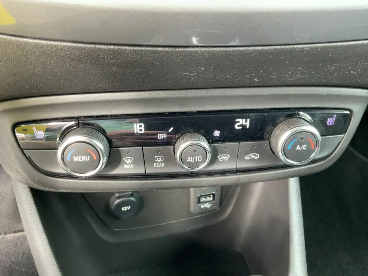 Opel Crossland 1.2 Turbo Elegance Paket *HU AU NEU* — Galerie du véhicule 19