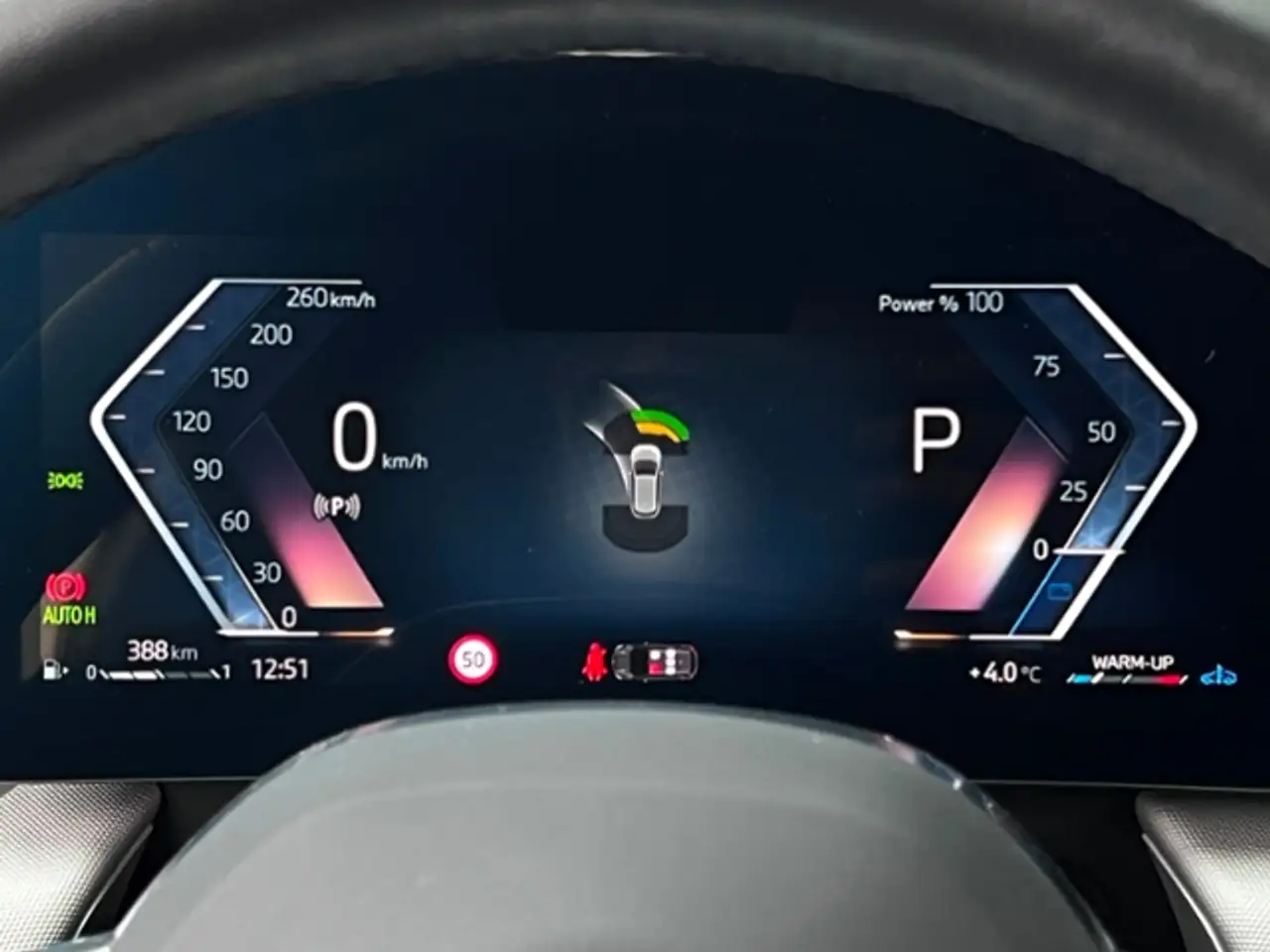 BMW 220 i adapt. LED AHK DAB Komfortzugang Active Tourer — Galería del vehículo 11