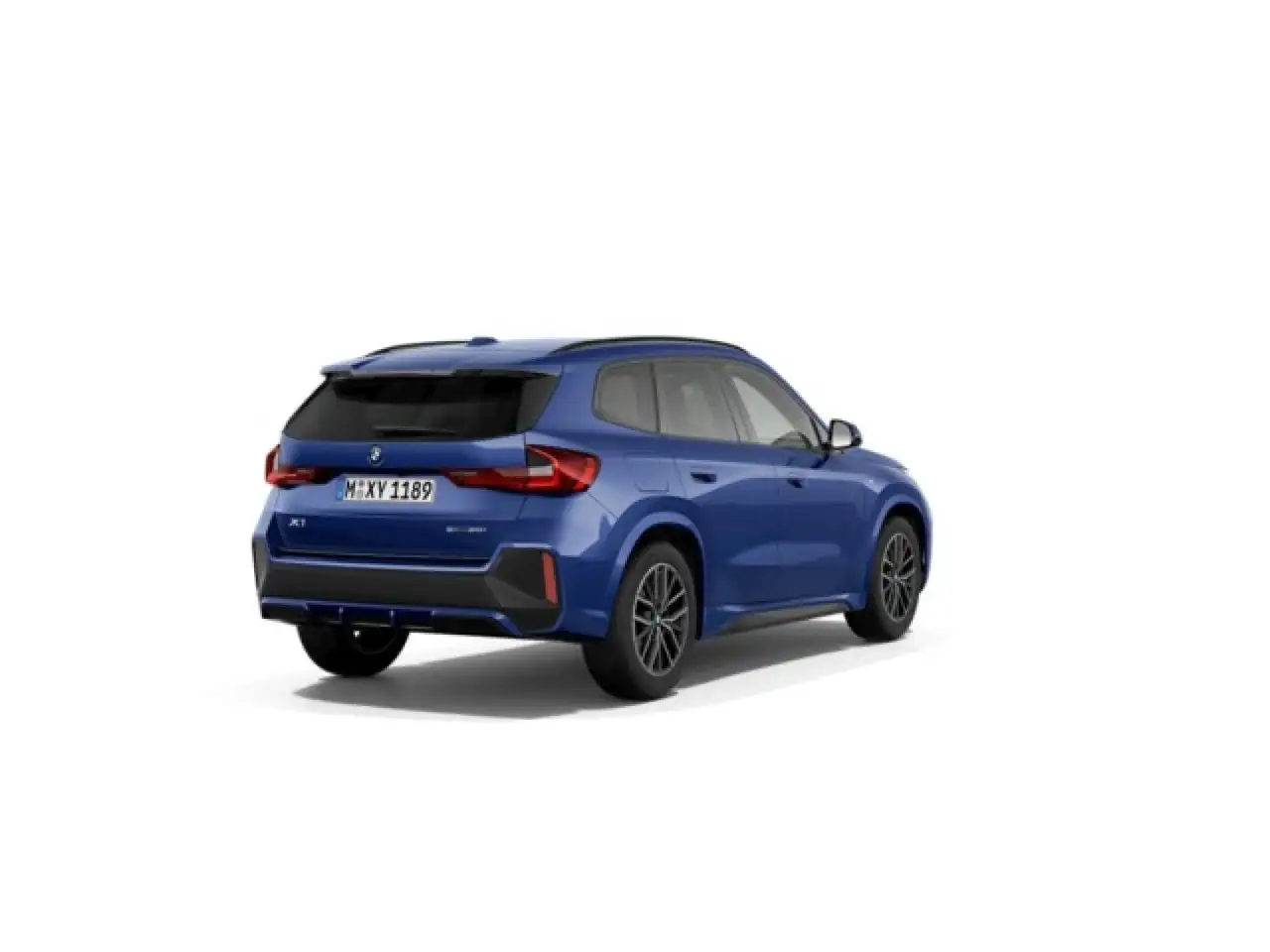 BMW X1 sDrive 20iA — Vehicle gallery 11