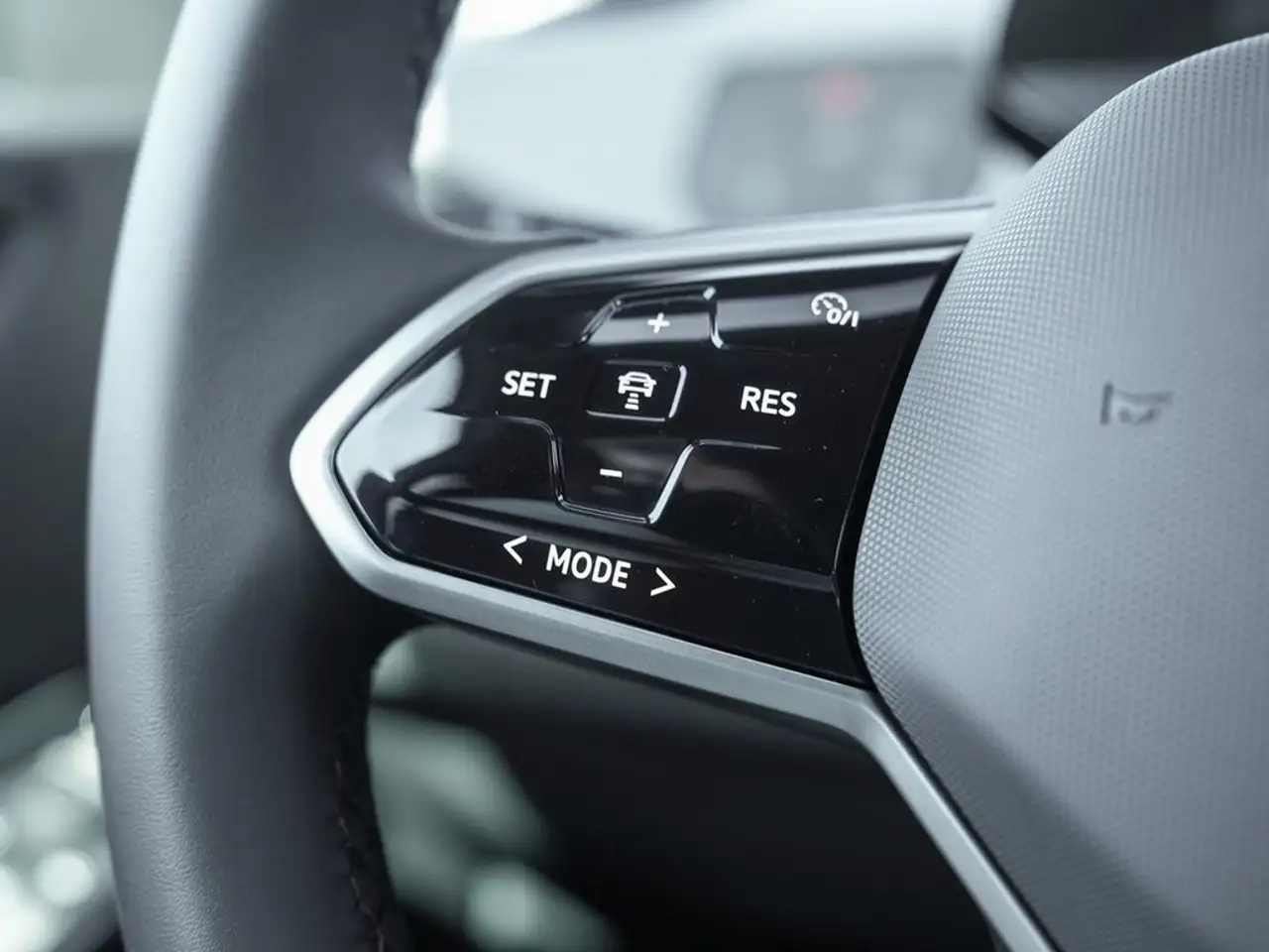 Volkswagen ID.3 Pro MOVE *LED*Navi*Kamera*Travel-Assist*19" Wel... — معرض صور السيارة 15