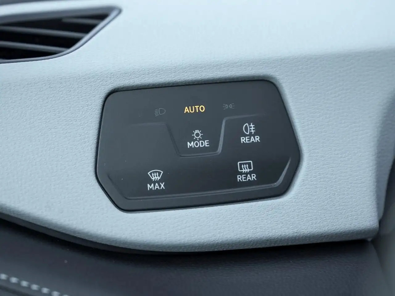 Volkswagen ID.3 Pro MOVE *LED*Navi*Kamera*Travel-Assist*19" Wel... — معرض صور السيارة 18