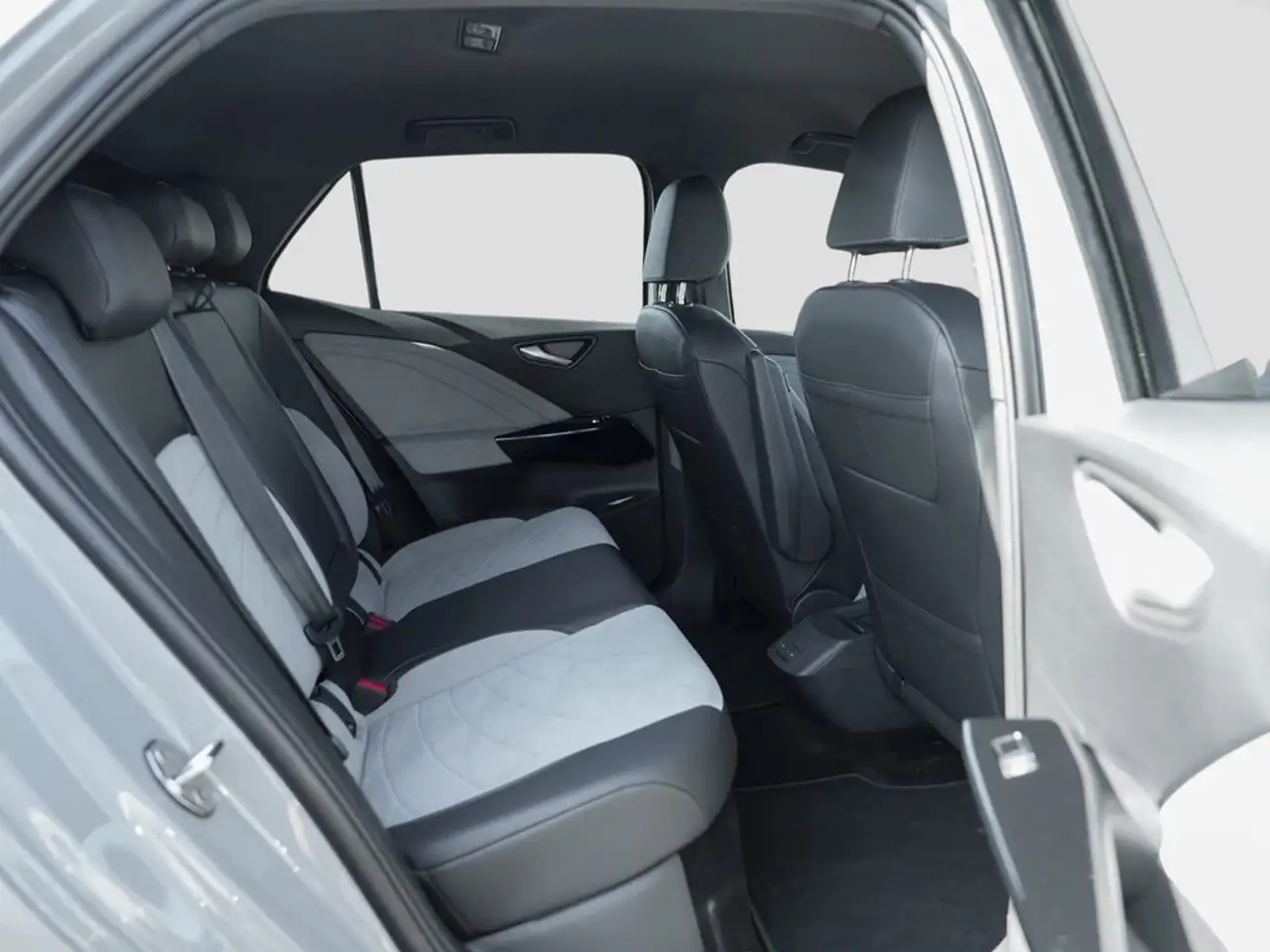 Volkswagen ID.3 Pro MOVE *LED*Navi*Kamera*Travel-Assist*19" Wel... — معرض صور السيارة 9