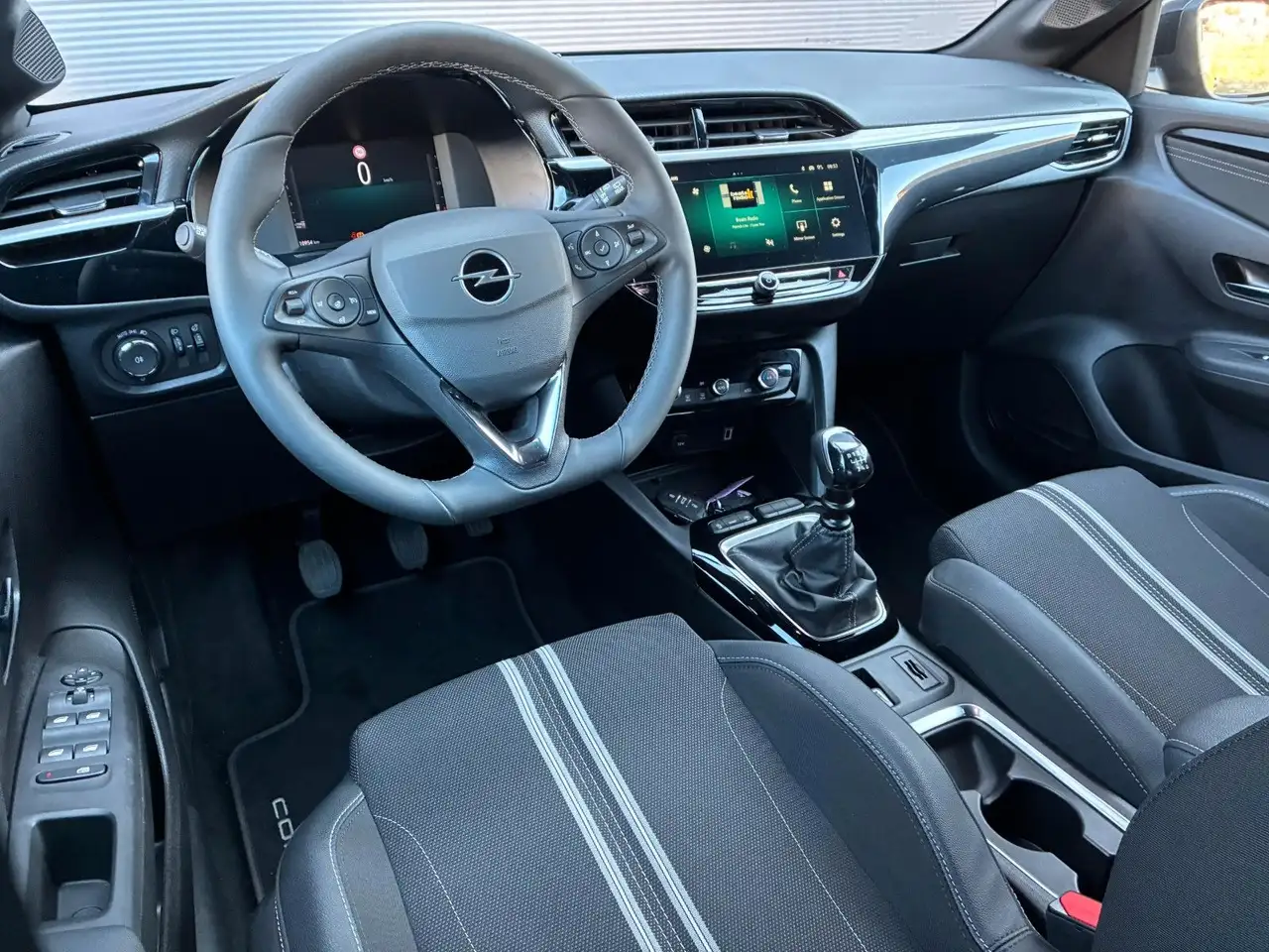 Opel Corsa F GS,NAVI,LED-MATRIX,KLIMAAUTOMATIK,KAMERA — Galería del vehículo 8