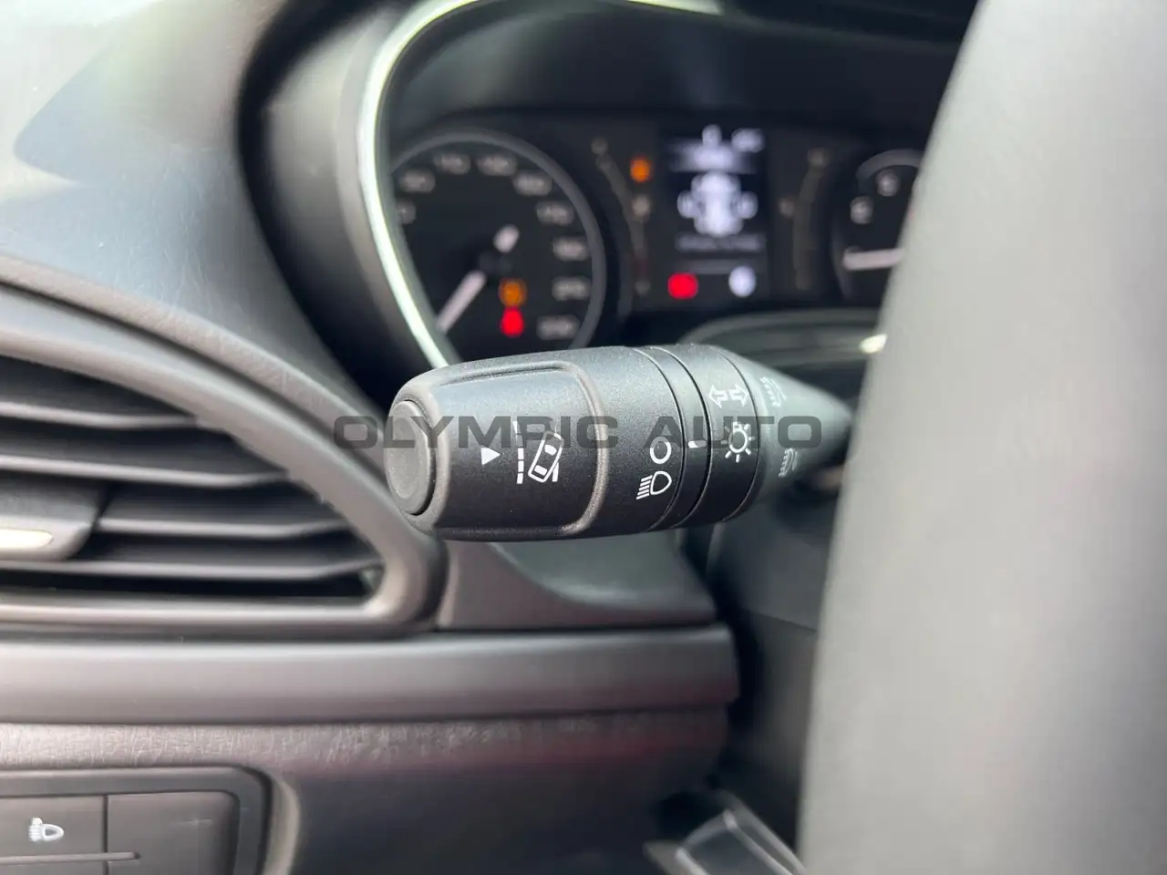 Fiat Tipo 1.5 Hybrid 5-Türer KAMERA KLIMA-AT PARKSENS — Galerie du véhicule 16