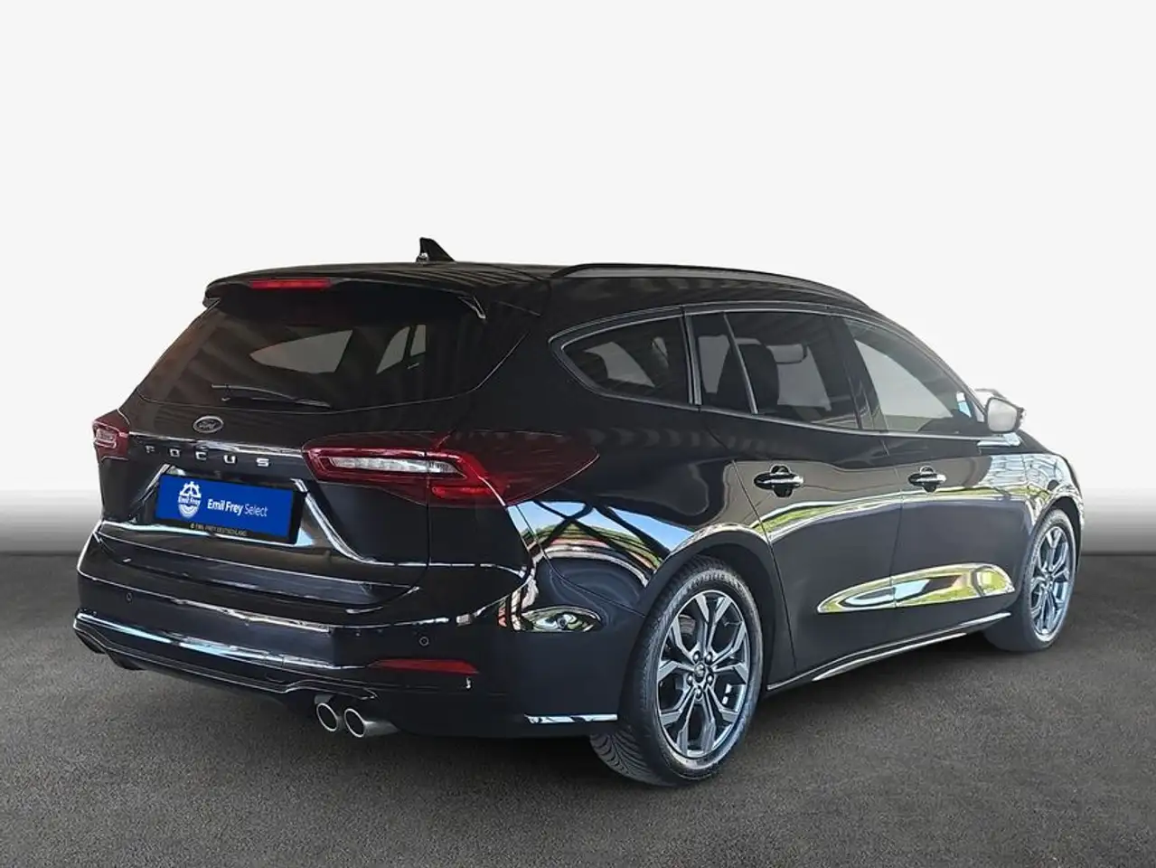 Ford Focus Turnier 1.0 EcoBoost Hybrid ST-LINE X — معرض صور السيارة 2