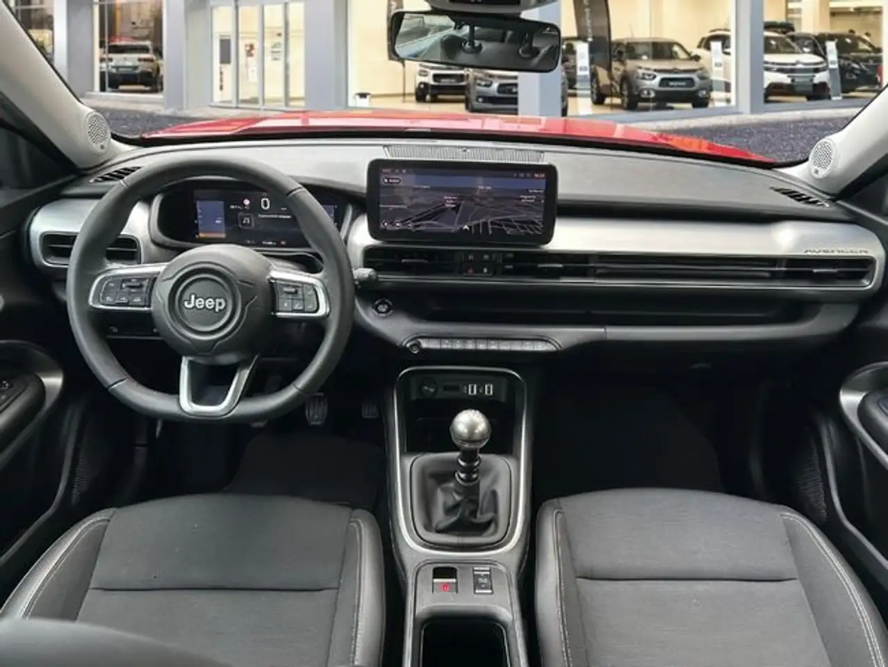Jeep Avenger 1.2 Altitude 74KW — معرض صور السيارة 8