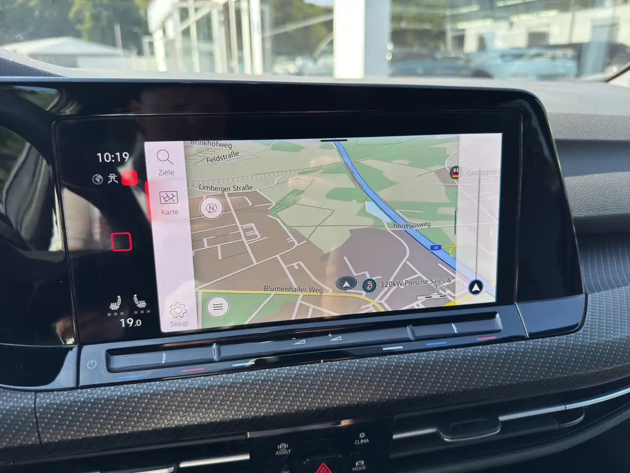 Volkswagen Golf 1.5 eTSI DSG R-Line Black Style — معرض صور السيارة 17