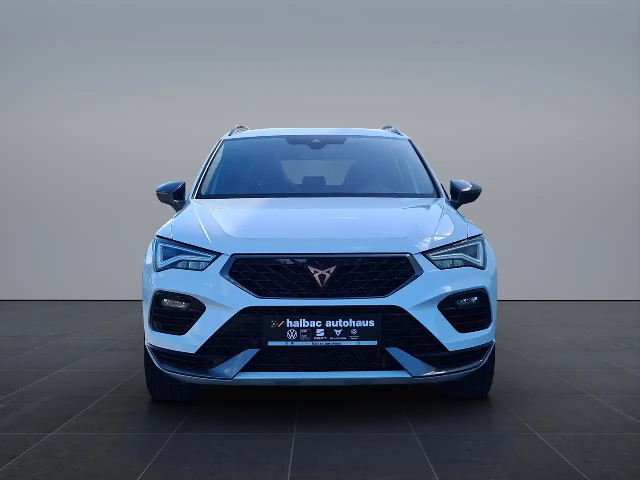 CUPRA Ateca VZ 2.0 TSI DSG 4Dr. +AHK+DCC+PANODACH+NAVI+LED+SH — Vehicle gallery 3