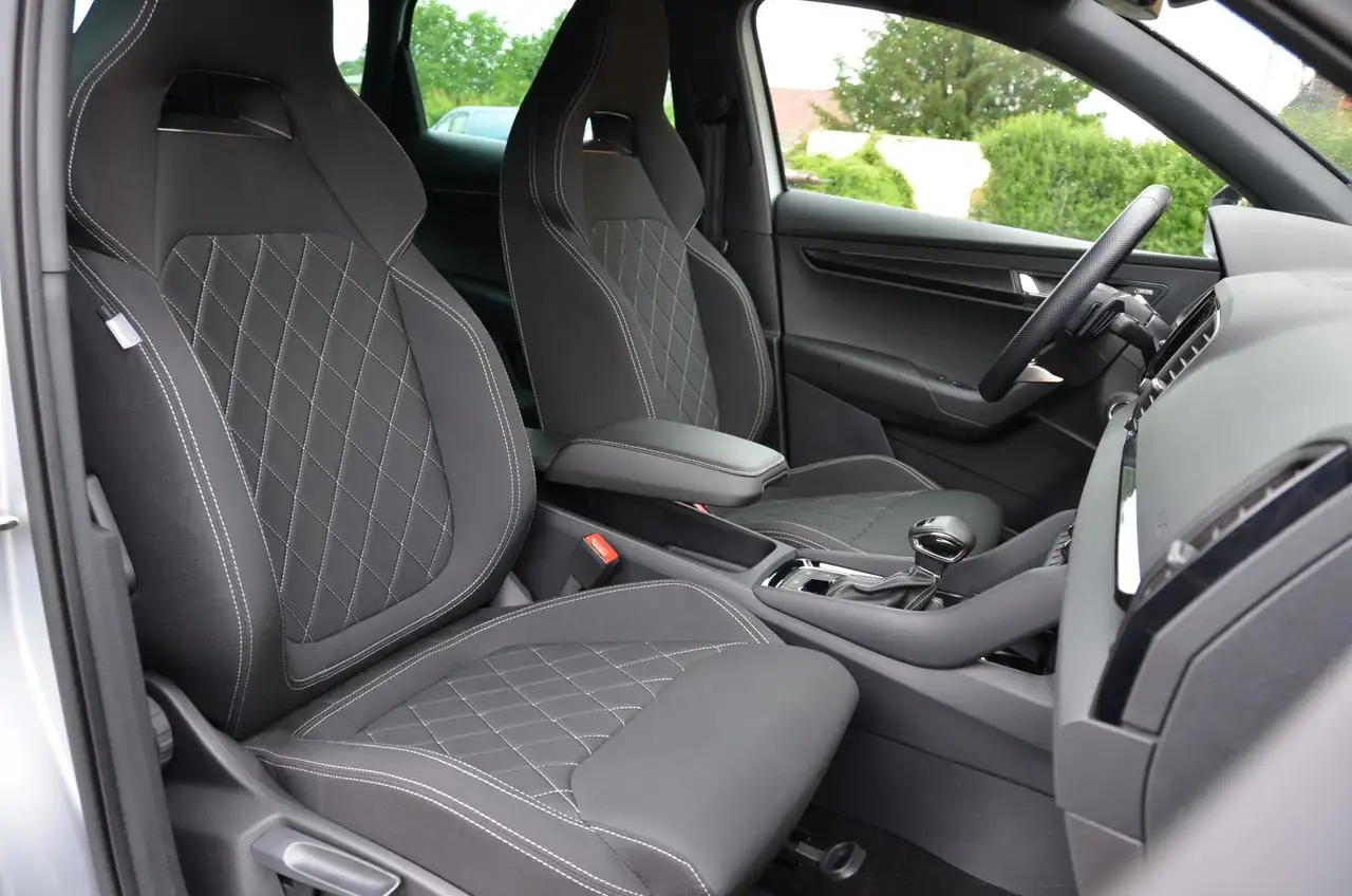 Skoda Karoq 1.5TSI Sportline DSG Matrix Navi — معرض صور السيارة 21