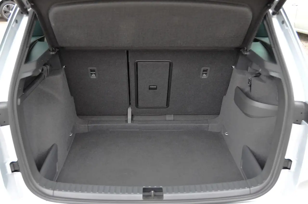 Skoda Karoq 1.5TSI Sportline DSG Matrix Navi — معرض صور السيارة 28