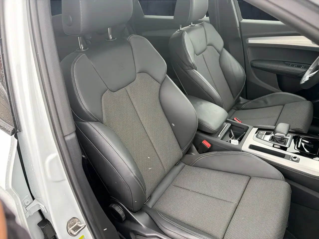 Audi Q5 S line 40 TFSI qu AHK/Matrix/Kam/ACC/PBox/20" — معرض صور السيارة 17