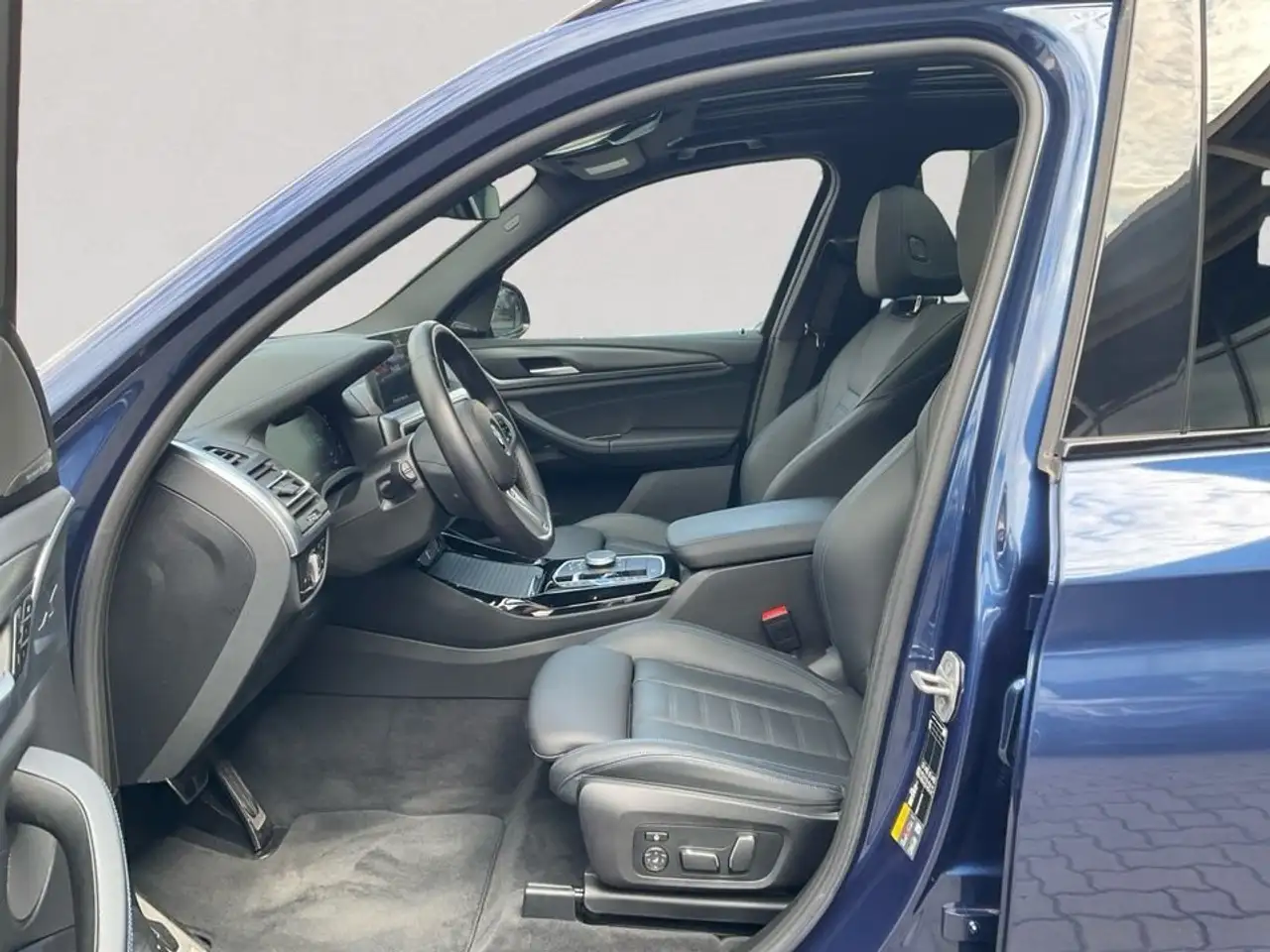 BMW iX3 IMPRESSIVE + GARANTIE-bis-04.2029 — Vehicle gallery 10