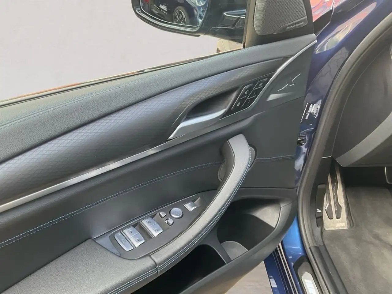 BMW iX3 IMPRESSIVE + GARANTIE-bis-04.2029 — Vehicle gallery 9