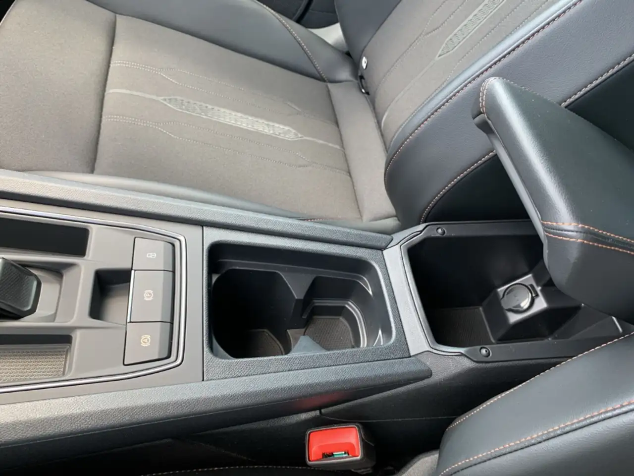 CUPRA Formentor 4Drive 2.0 TSI VZ Matrix+Beats — Vehicle gallery 29