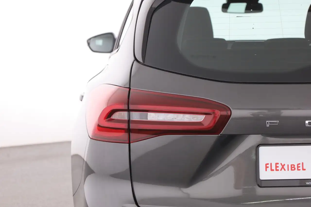 Ford Focus Turnier 1.0 M-Hybrid ST-Line LED Kamera — معرض صور السيارة 29