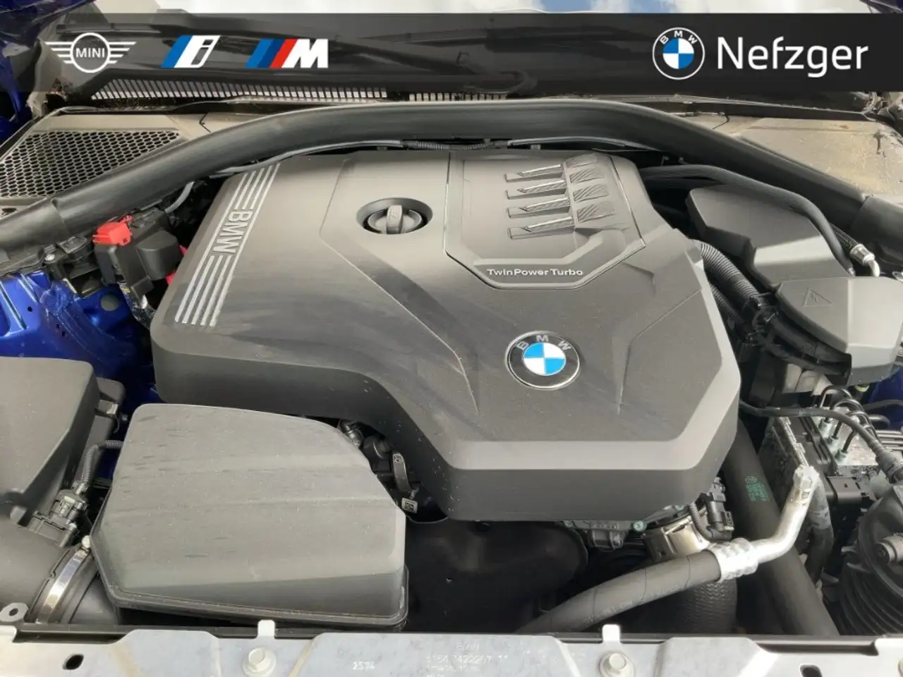 BMW 318 i Touring M Sport HUD HiFi Adap. LED 360° — Galería del vehículo 21