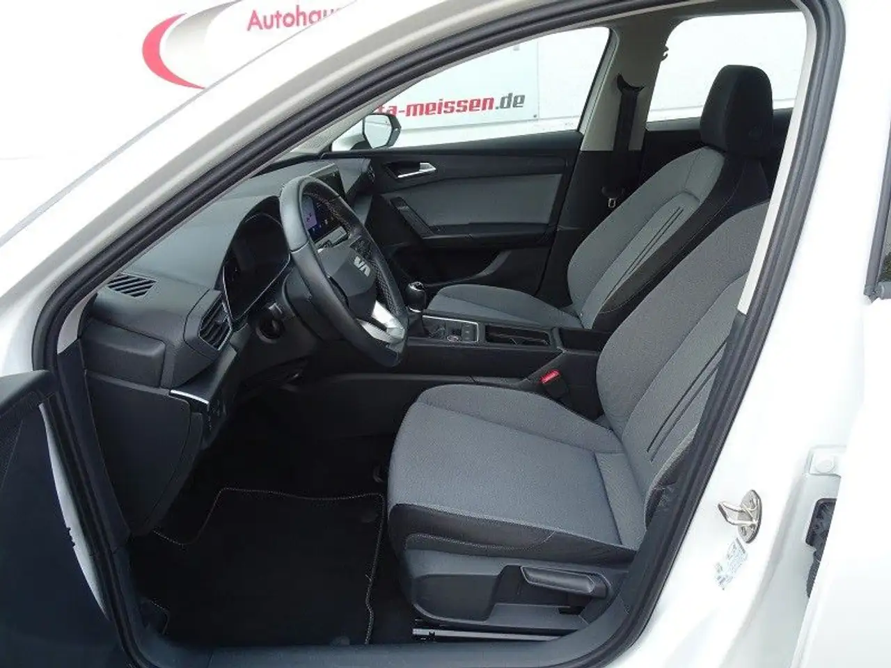 SEAT Leon 1.0 TSI Sportstourer Style / Navi — Galerie du véhicule 6