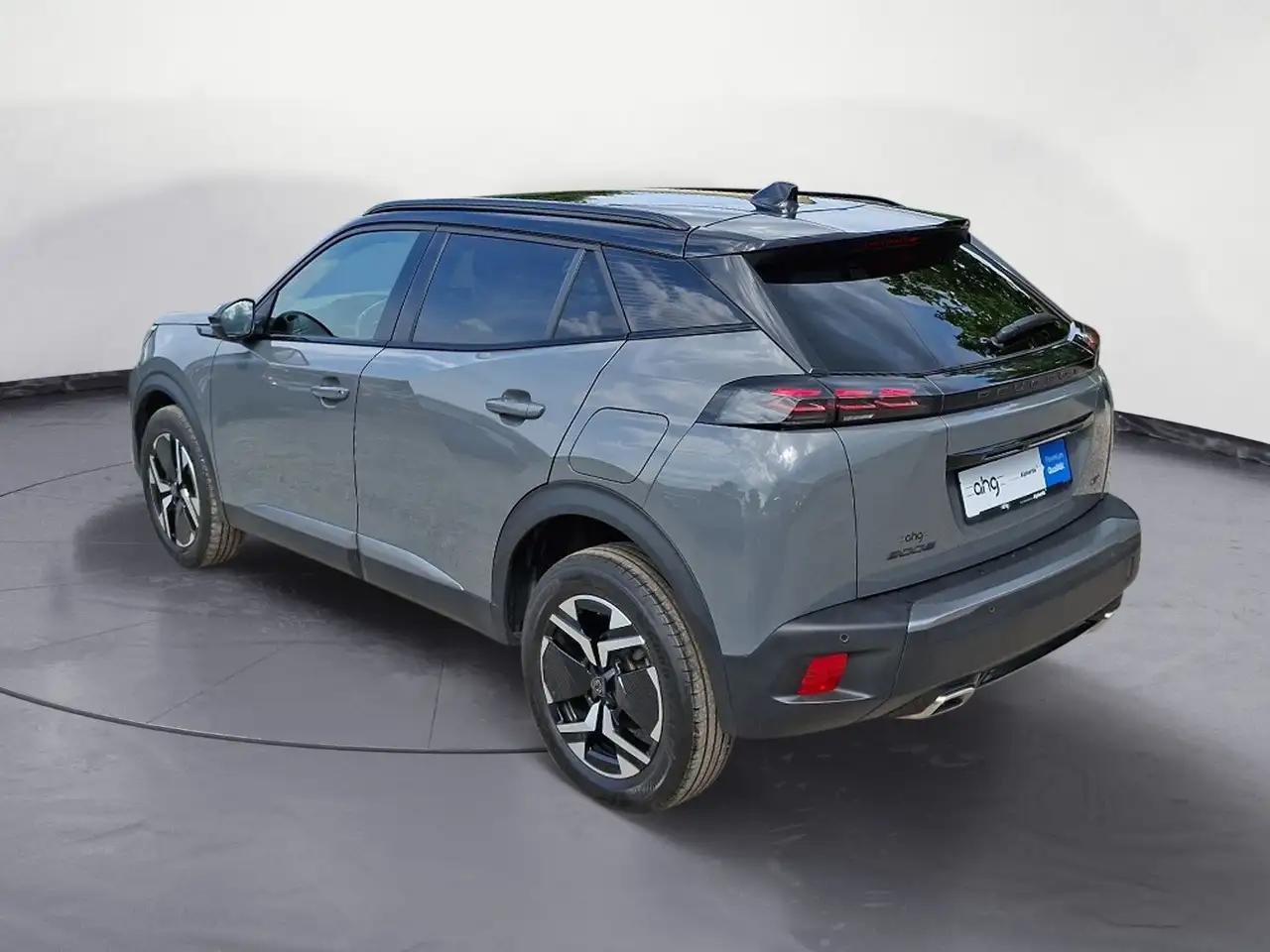 Peugeot 2008 PureTech 130 EAT8 GT Navi LED Scheinwerfer — معرض صور السيارة 3