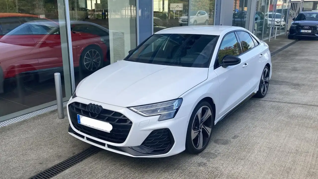 Audi A3 Sedán TFSI Black line edition S tronic 110kW — Terrassa, Barcelona