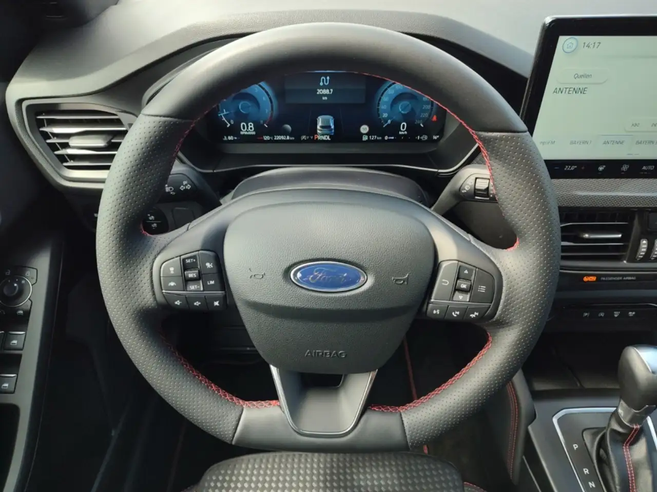 Ford Focus Turnier ST-Line X NAVI Autom ACC SYNC4 AHK Klimaau — Galería del vehículo 9