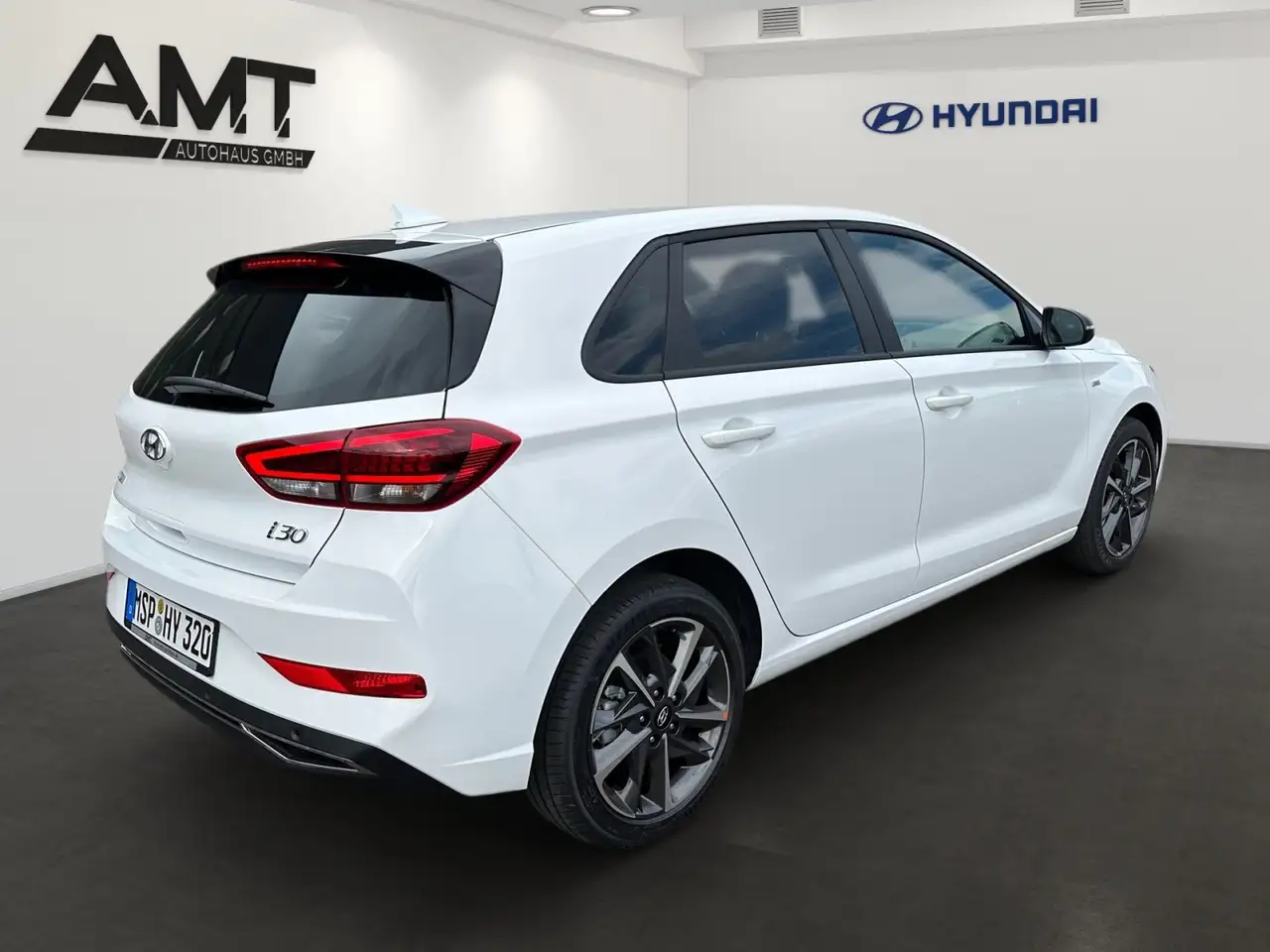 Hyundai i30 i30 1.5 T-GDI Advantage Mild-Hybrid Navi/Autom. — Galería del vehículo 3